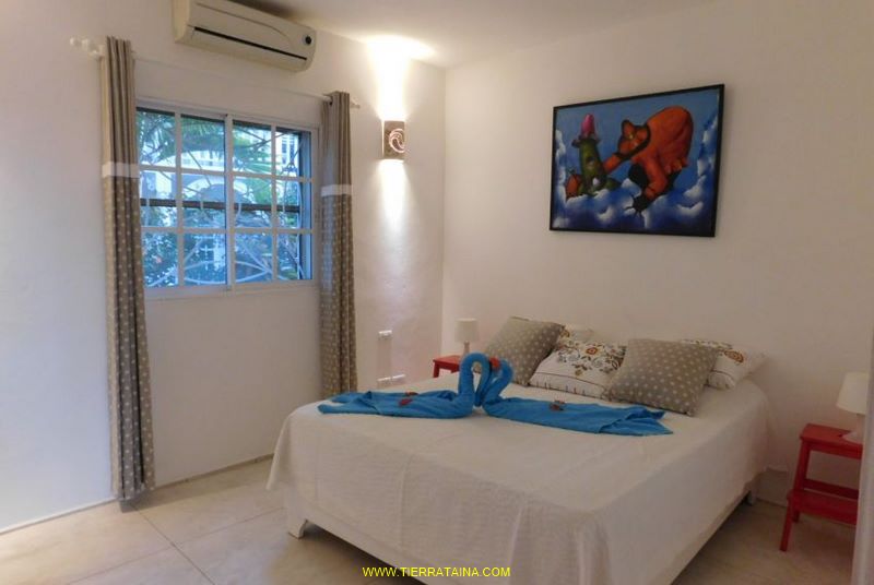 Ref: V-A 36-1 2 BEDROOM SEAFRONT APARTMENT ON PLAYA POPY