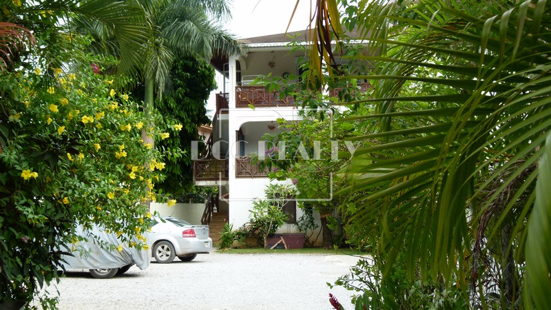 Réf: V-A 1 APPARTEMENT EN REZ DE CHAUSSÉE AVEC PISCINE PRIVÉE