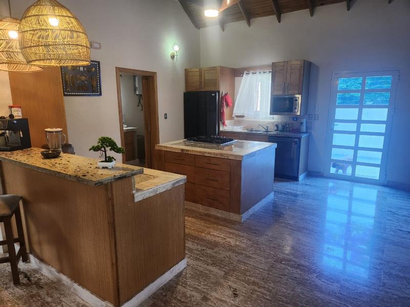 Réf: VV250610 VILLA A 5 MINUTES FROM ALL THE BEACH OF LIMON