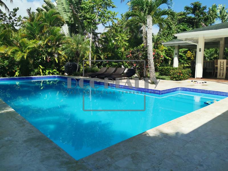 Ref: V-V2 Superbe villa privative dans résidentiel sécurisé à 200 m de la plage