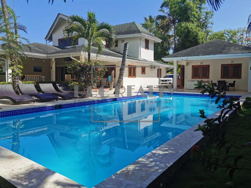 Ref: V-V2 Superbe villa privative dans résidentiel sécurisé à 200 m de la plage